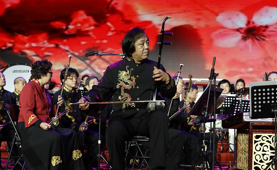 钱浩：二胡协奏曲《红梅随想曲》