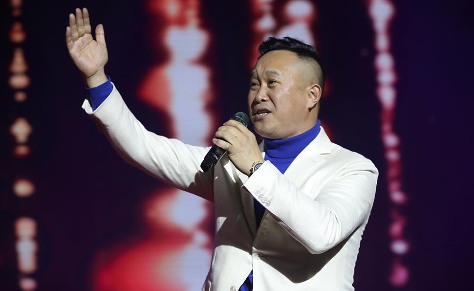 金波演唱《常来常往》、《有事你就说》