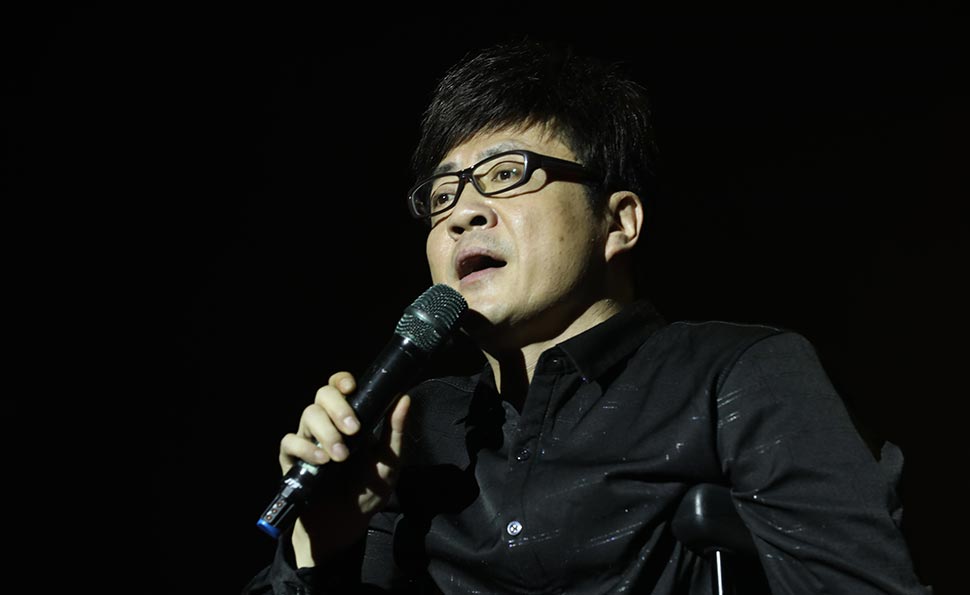 李琛演唱《窗外》