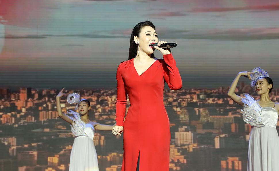 刘桐演唱《约定明天》